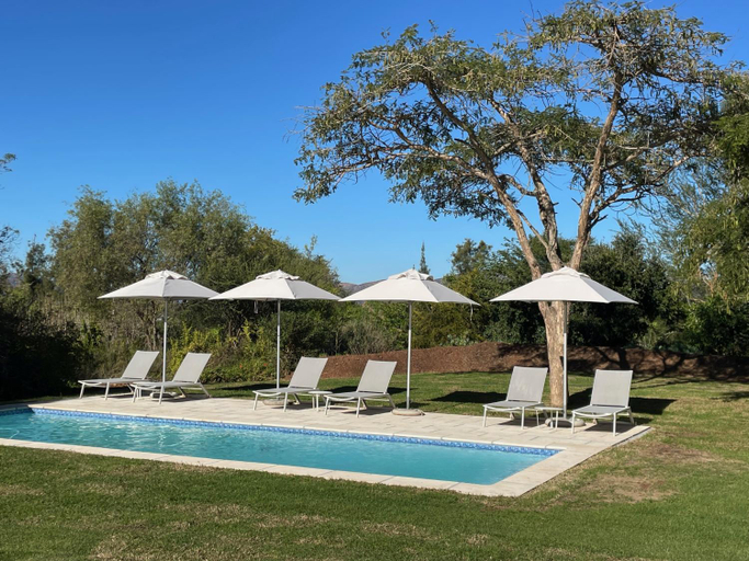 Sport & Beauty 2, Mo & Rose's Nature Retreat, Cape Winelands