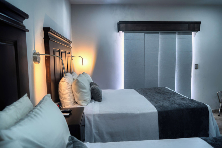 Bedroom 4, Laos Mar Hotel & Suites, Puerto Peñasco