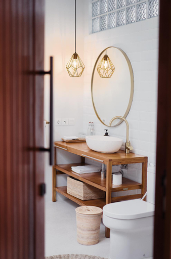 Bathroom 8