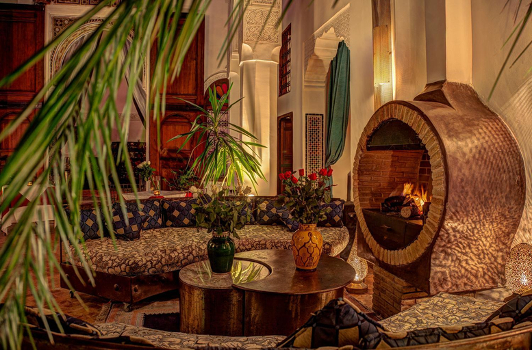 Public Area, Riad Almaz, Fès