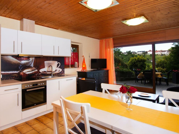 Private kitchen 5, Holiday Home Blumenhain, Paderborn