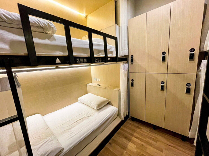 Bedroom 16