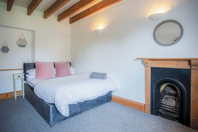 Bedroom 3, Angle Adventures - 4 Bed Cottage - Angle, Pembrokeshire