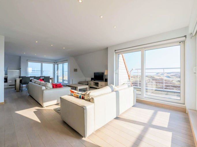 Others 5, Apartment in Koksijde With Sea View, West-Vlaanderen