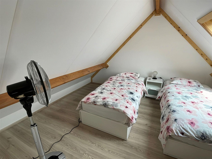 Bedroom 2, Holiday Home in Koksijde With Garden and BBQ, West-Vlaanderen