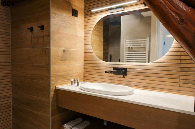 Bathroom 5, Les Rêveries du Clos - Hôtel Pommard, Côte-d'Or