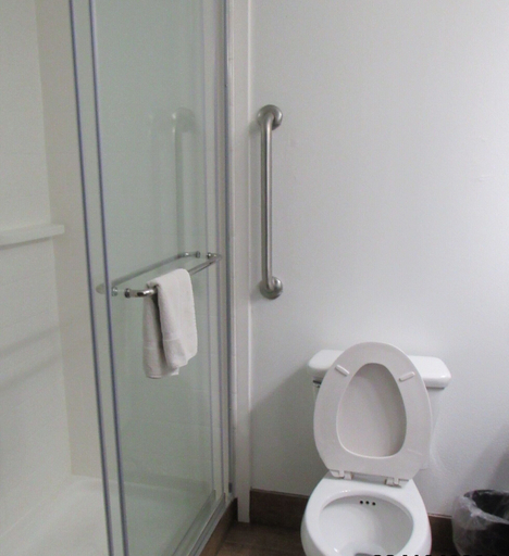 Bathroom 4, Country Inn & Suites by Radisson, Eagan, MN, Dakota