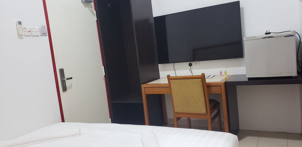 Bedroom 26