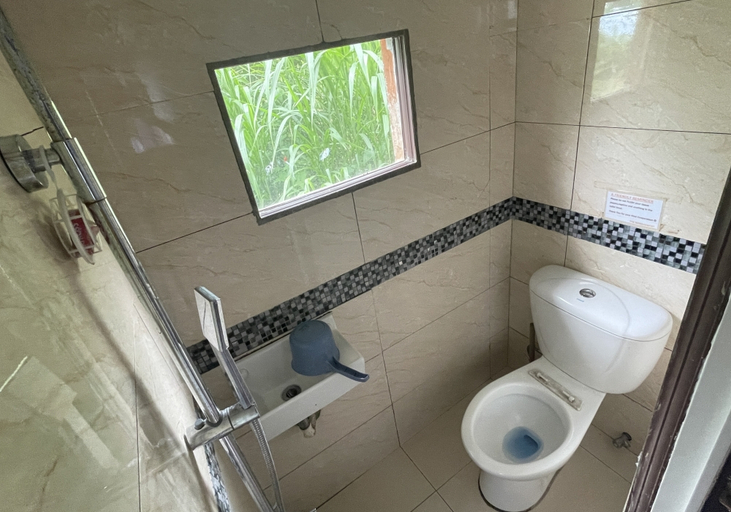 Bathroom 5, JVR Island in the Sky Resort by Hiverooms, Balamban