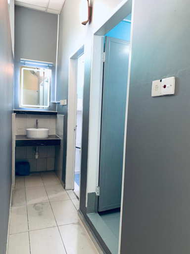 Bathroom, Prima B & B Hostel, Sandakan