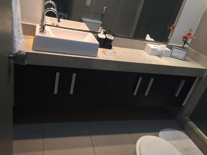 Bathroom 3, Apartamento na Praia da Barra, Rio de Janeiro