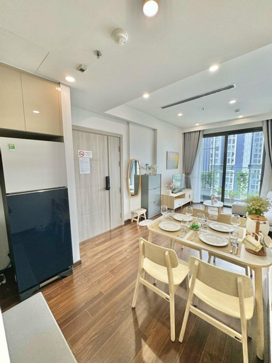 Dining Room 4