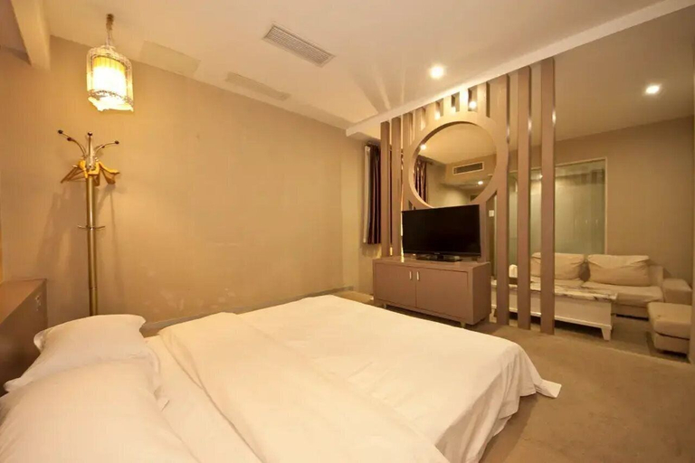 Bedroom 4, Jiu Tian Fashion Hotel, Fuzhou