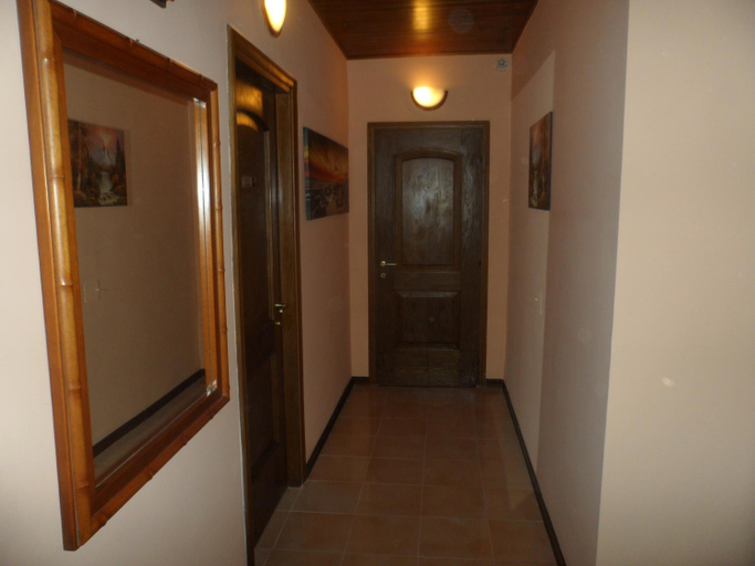 Others 4, Gina B&B, Rome