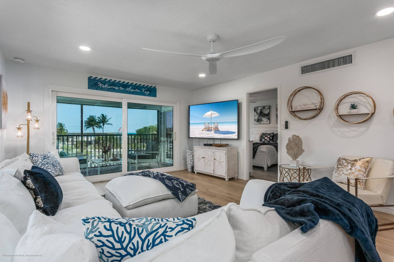 Bedroom, Beach Way With Ocean Views, Sarasota