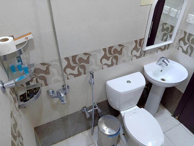 Bathroom 5, Evan Suites Serviced Apartments, Riyadh