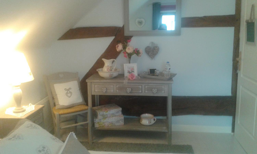 Bedroom 3, La Gerbaudiere Chambres&Table d hotes proche Mont Saint Michel CUISINE MAISON, Manche