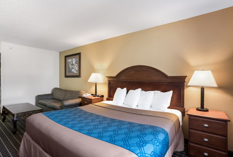 Bedroom 2, Rodeway Inn Cedar Rapids, Linn