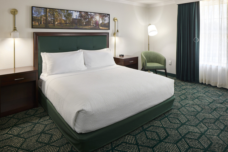 Bedroom 4, Ohio University Inn & Conference Center, Athens