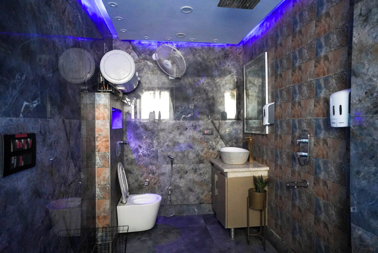 Bathroom 2