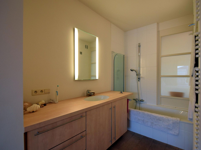 Bathroom, Beachfront Bliss in De Haan, West-Vlaanderen
