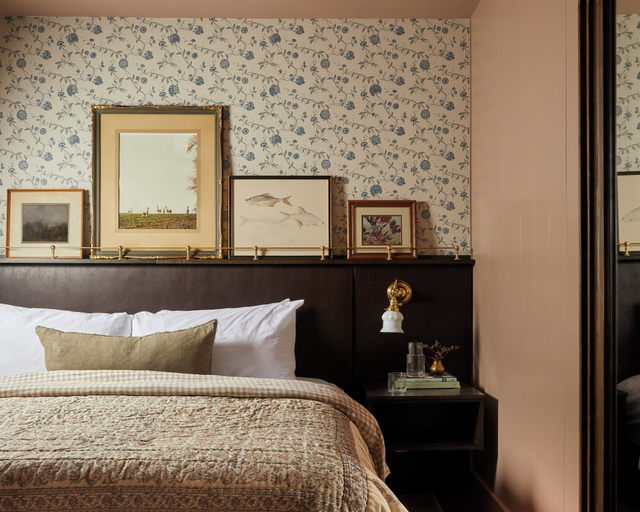 Bedroom 3, The June Motel, Beaver Valley, Grey