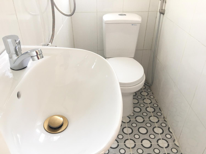 Bathroom, Len's hostel, Đà Lạt