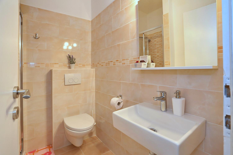 Others 2, Bed&Breakfast Nada, Privlaka
