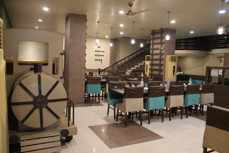 Food & Drinks 5, Hotel Padmini International, Varanasi