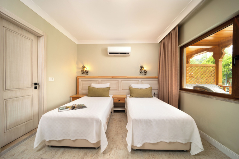 Bedroom 5, Orange Garden Hotel Akyaka, Ula