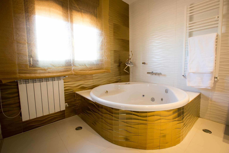 Bathroom 4, Villa Xarahiz, Cáceres