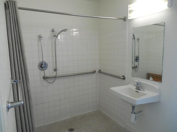 Bathroom 3, Motel 6 Chula Vista, CA - San Diego, San Diego