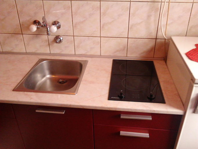 Others 3, Hostel Ruler, Belgrade
