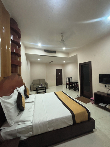 Bedroom 2, Hotel Akanksha, Bastar