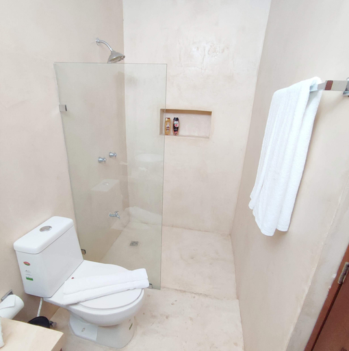 Bathroom 5, Hotel Casa Azuli, Mérida