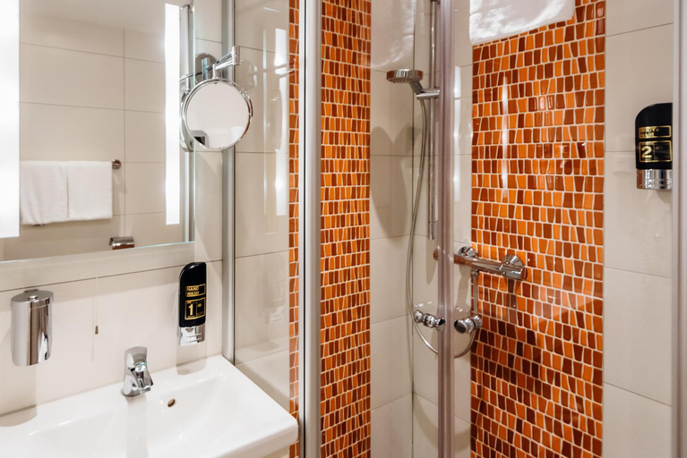 Bathroom 4, Erlebnishotel Zur Schiffsmuhle, Leipzig