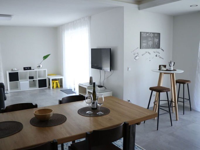Dining, Haus Edith Modern Retreat, Südwestpfalz