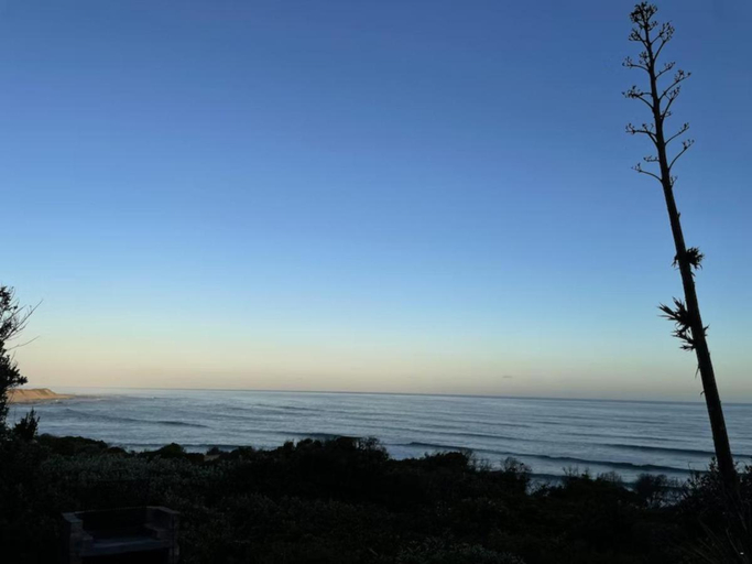 View 2, The Spinning Reel Beach Cottages, Cacadu