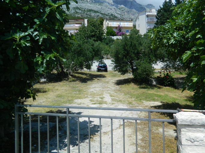 Others 4, DORA, Baška Voda