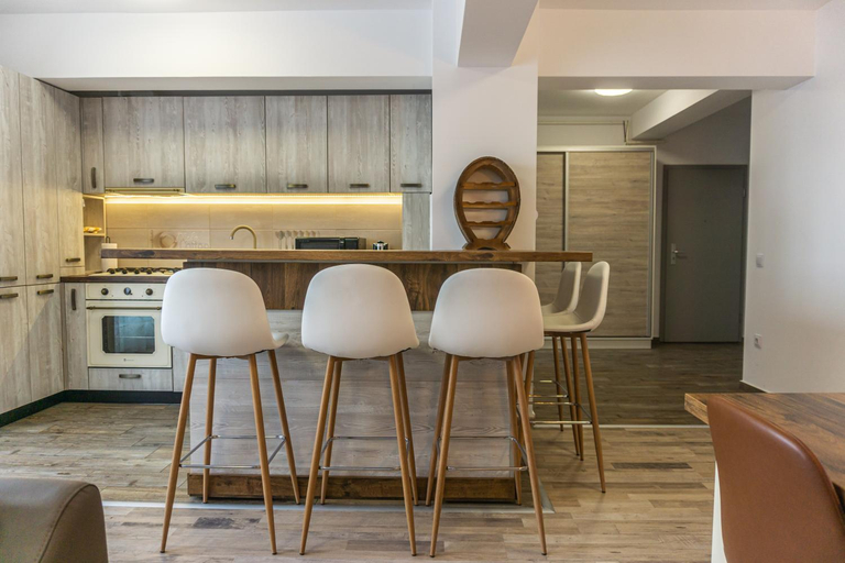 Others 4, KOA - Sunset Penthouse, Brasov