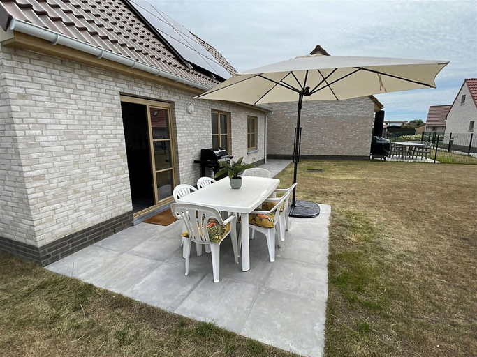 Others 5, Holiday Home in Koksijde With Garden and BBQ, West-Vlaanderen