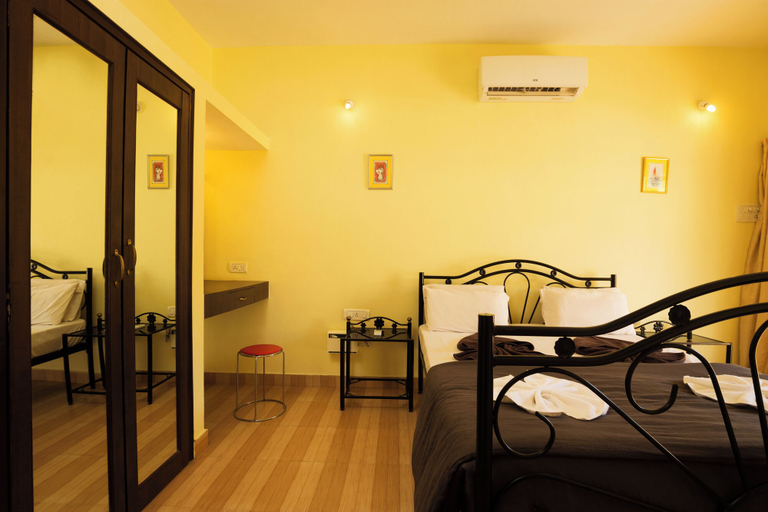 Bedroom 2, Marina Bay Beach Resort, North Goa