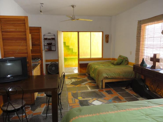 Others 4, Casa Artista, Manzanillo
