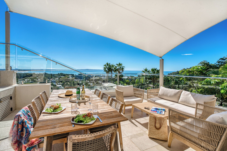 Food & Drinks, Noosa Crest, Noosa - Noosa-Noosaville