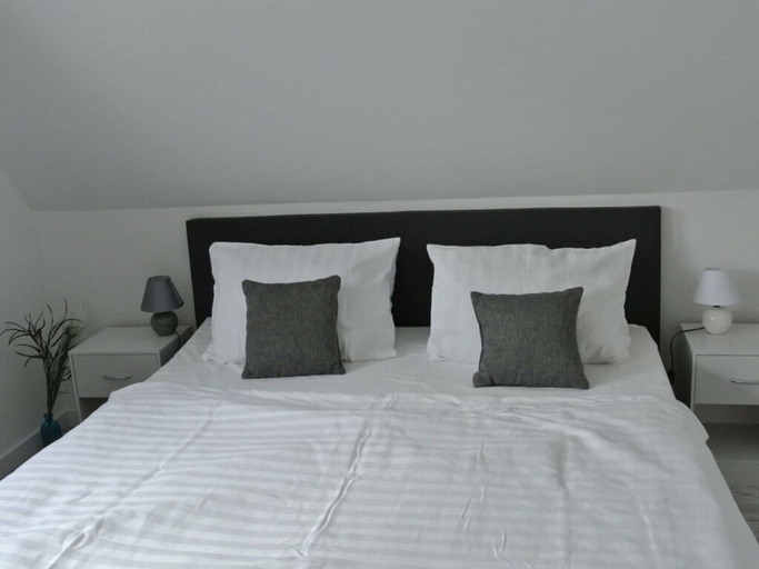 Bedroom 5, "norderney" in the Achter de Waterkant House, Dithmarschen