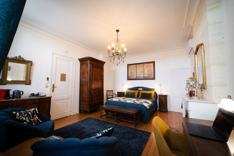 Bedroom 4, Château Papounan, Gironde