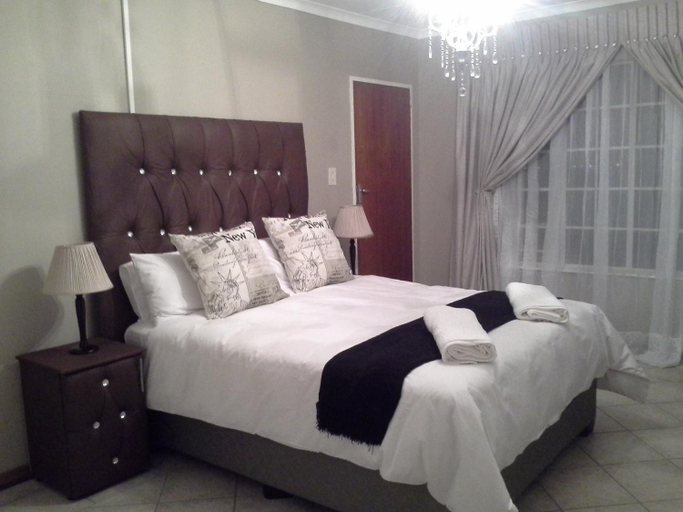 Others 3, De Zevende Hemel Guesthouse, Gert Sibande