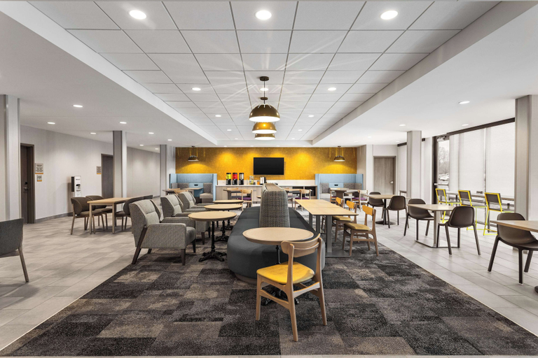Food & Drinks 5, Home2 Suites by Hilton Indianapolis North at Intech Park, Indianapolis