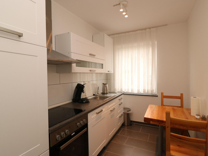 Others 3, Apartment in Essen With Scenic Terrace, Essen