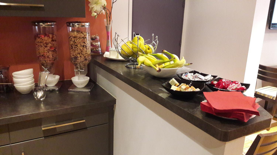 Food & Drinks 5, Hotel Hoche, Alpes-Maritimes